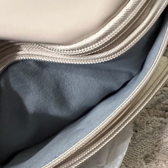 IHKWIP Cream Crossbody Bag New with original packaging - Picture 5 of 9